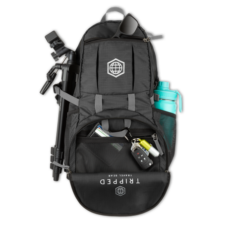 Compact day travel bag